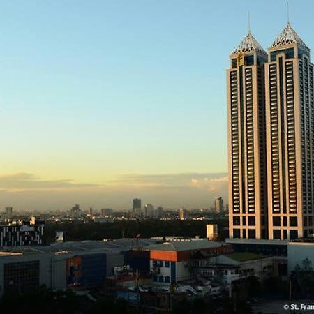 Posh Beds With City View And Pools Mandaluyong Exterior photo