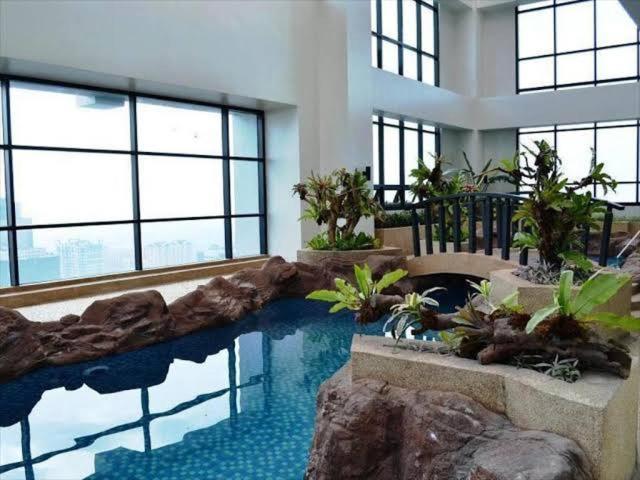 Posh Beds With City View And Pools Mandaluyong Exterior photo