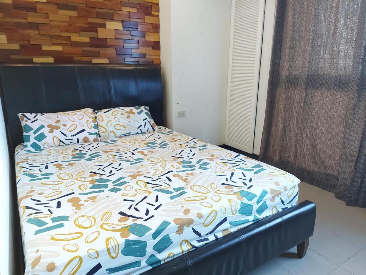 Posh Beds With City View And Pools Mandaluyong Exterior photo
